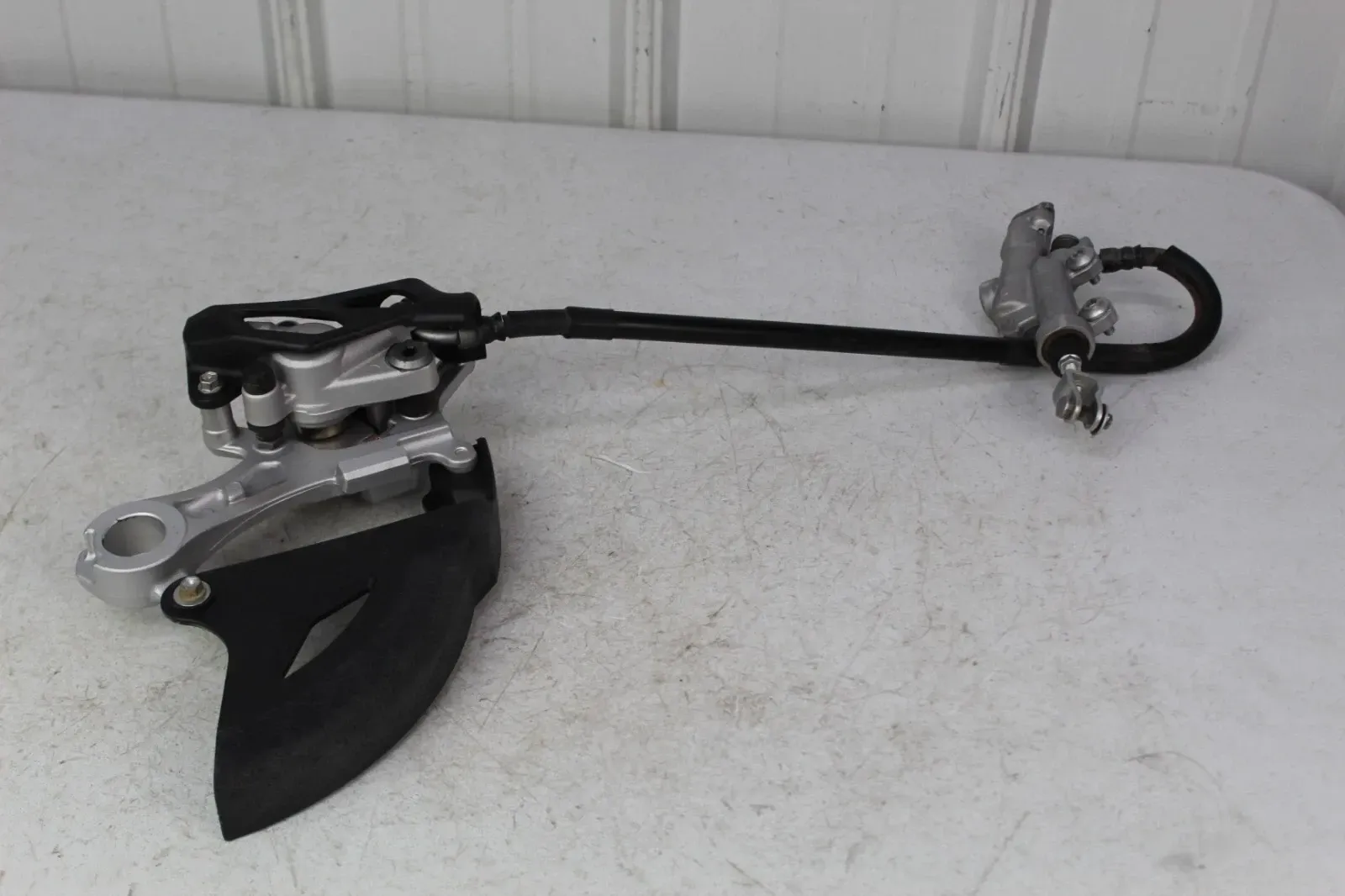 2010 - 2019 Yamaha YZ450F OEM Rear Brake assembly Brakes YZ450 YZ 450 16/4