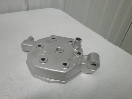 1982 Yamaha YZ250 OEM YPVS Cylinder Head 5X5-11111-00-00 YZ 250 82