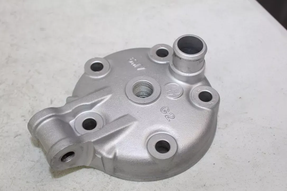 2001 2002 Yamaha YZ125 OEM OEM Cylinder Head 5MV-11111-00-00