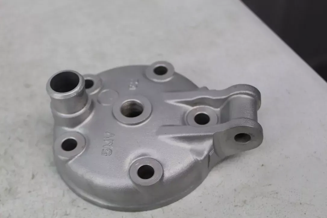 2001 2002 Yamaha YZ125 OEM OEM Cylinder Head 5MV-11111-00-00