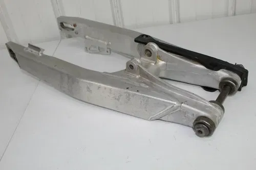 1988 Honda CR125 OEM Swingarm assembly 52000-KS6-830 Swing Arm CR 125 88/3