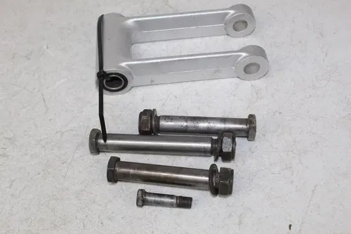 1996 Yamaha YZ250 OEM Rear Suspension Linkage Rod 4SS-2217F-00-00 YZ 250 96/3