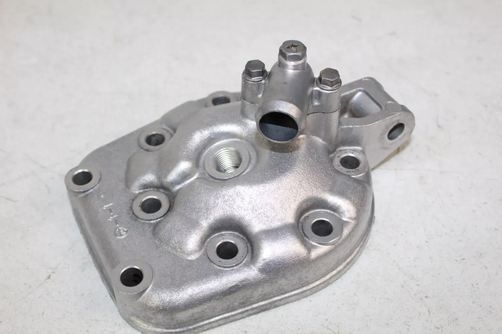 1988 Kawasaki KX250 OEM Cylinder Head 11001-1268 KX 250 88/2 1988 Kawasaki KX250 OEM Cylinder Head 11001-1268 KX 250 88/2
