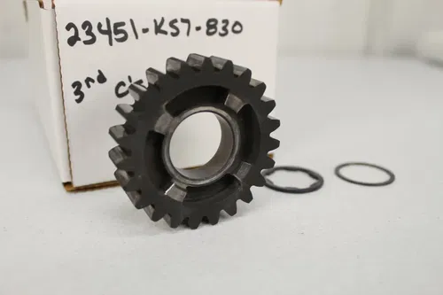 1988 - 2007 Honda CR250 OEM Counter shaft 3rd Gear 23451-KS7-830 CR 250 88 - 07