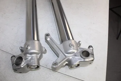 2021 - 2024 Kawasaki KX250 KYB Spring Front Fork Set Forks Right Left KX 250 222