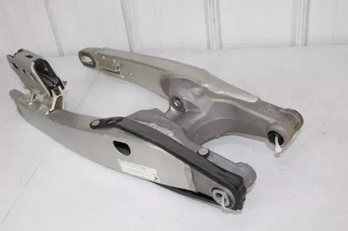2006 - 2008 Yamaha YZ250F Swingarm 2S2-22110-70-00 Swing Arm YZ 250 F 450 7/10