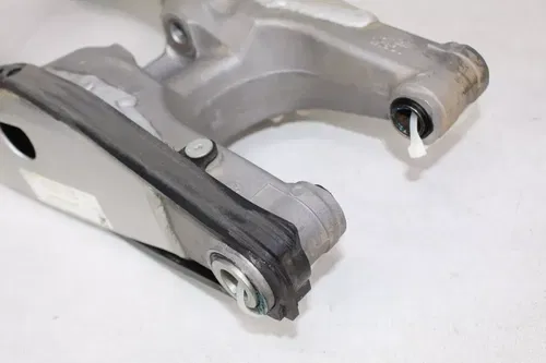 2006 - 2008 Yamaha YZ250F Swingarm 2S2-22110-70-00 Swing Arm YZ 250 F 450 7/10