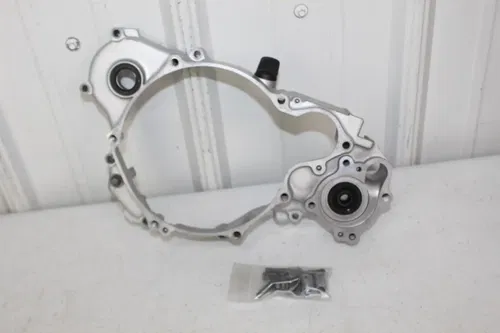 1990 - 1997 Yamaha YZ250 OEM Inner Clutch Cover 3SP-Y1543-00-00 YZ 250 96/3
