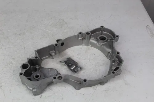 1990 - 1997 Yamaha YZ250 OEM Inner Clutch Cover 3SP-Y1543-00-00 YZ 250 96/3