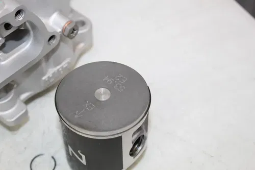 1993 - 1995 Honda CR125R OEM Cylinder 12110-KZ4-890 54 mm STD Piston CR 125 94/5