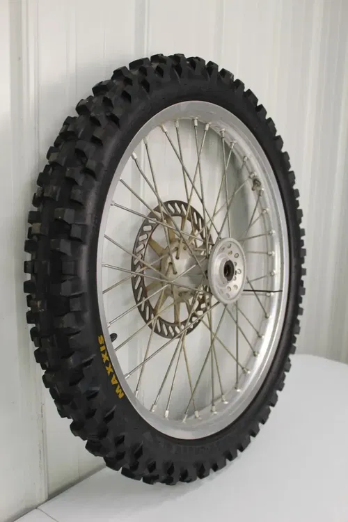 1990 1991 Yamaha YZ250 Front Wheel assembly YZ 125 250 WR 250 500 92 - 93 90/2