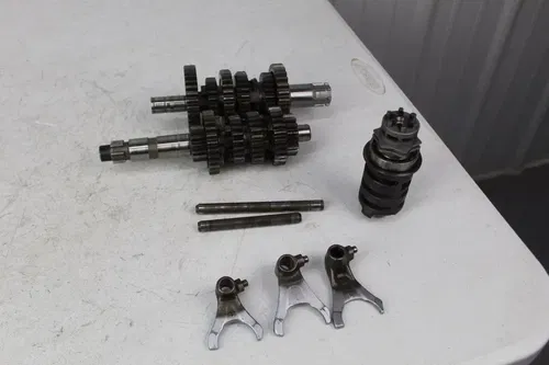 1985 - 2000 Yamaha XT350 Transmission Shafts Gears Forks Drum XT 350 87/Z