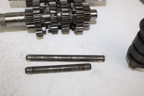 1985 - 2000 Yamaha XT350 Transmission Shafts Gears Forks Drum XT 350 87/Z