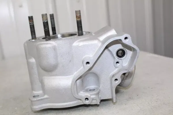 2001 2002 Yamaha YZ125 OEM 54 mm Cylinder Piston 5MV-11111 2001 2002 Yamaha YZ125 OEM 54 mm Cylinder Piston 5MV-11111