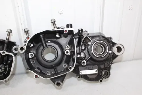 1985 Honda CR125 OEM Crankcase set right left engine case cases CR 125 85/Z