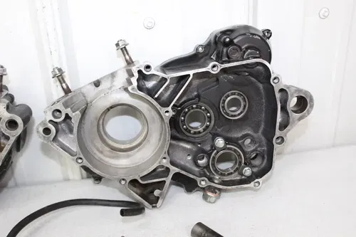 1985 Honda CR125 OEM Crankcase set right left engine case cases CR 125 85/Z