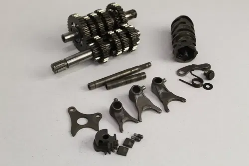 1983 Honda CR60 Transmission shafts gears drum forks shift mechanism CR 60 83/3