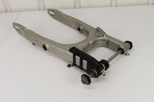 1990 Honda CB125 OEM Swingarm assembly 52100-KC1-000 Swing Arm CB 125 90