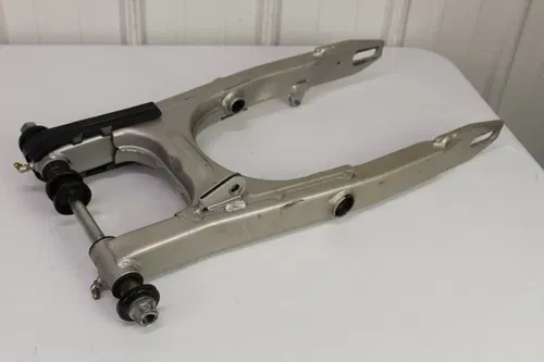 1990 Honda CB125 OEM Swingarm assembly 52100-KC1-000 Swing Arm CB 125 90