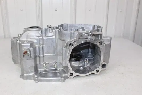 NEW 2019 - 2023 Kawasaki KX450 OEM Engine Crankcase Set 14001-0696 Cases KX 450