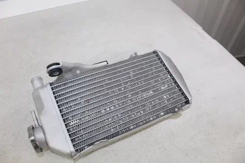 2021 - 2024 Honda CRF450R OEM Right Radiator CRF450RWE CRF450RX