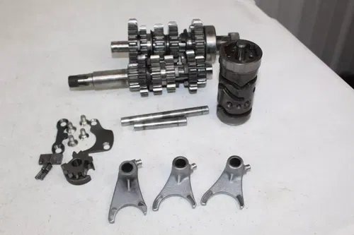 1982 Suzuki RM125 Transmission Gears Shafts Forks Drum Mech RM 125 82/2