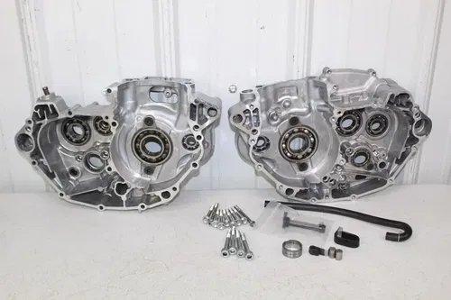 2019 - 2023 Kawasaki KX 450 SR OEM Crankcases Crank Case Set Left Right Cases