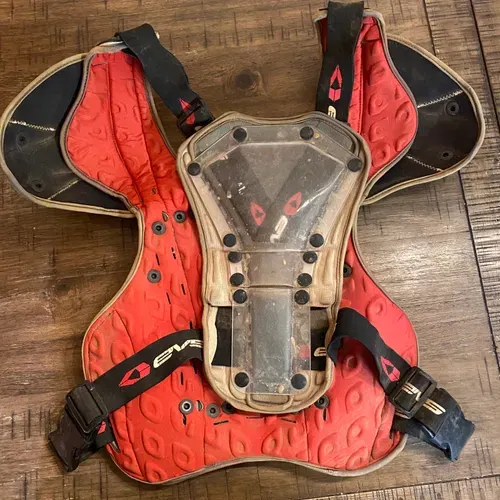 EVS Revolution 5 Chest/Roost Guard  - Size L