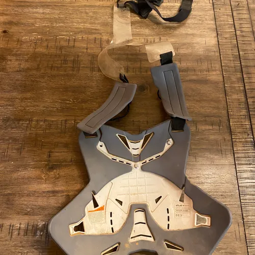 Atlas Defender Chest Protector - Size L