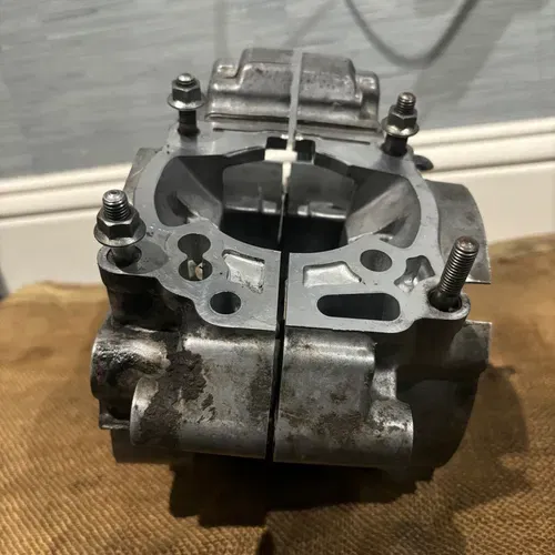 1999-2002 Kawasaki KX125 Crank Cases 