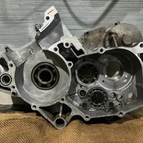 1999-2002 Kawasaki KX125 Crank Cases 