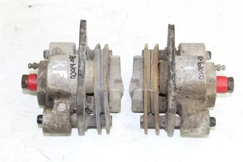 2004 Arctic Cat 650 V2 4x4 Front Brake Calipers Set Left Right