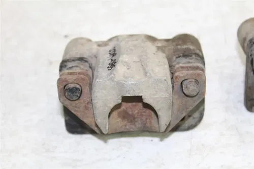 2004 Arctic Cat 650 V2 4x4 Front Brake Calipers Set Left Right