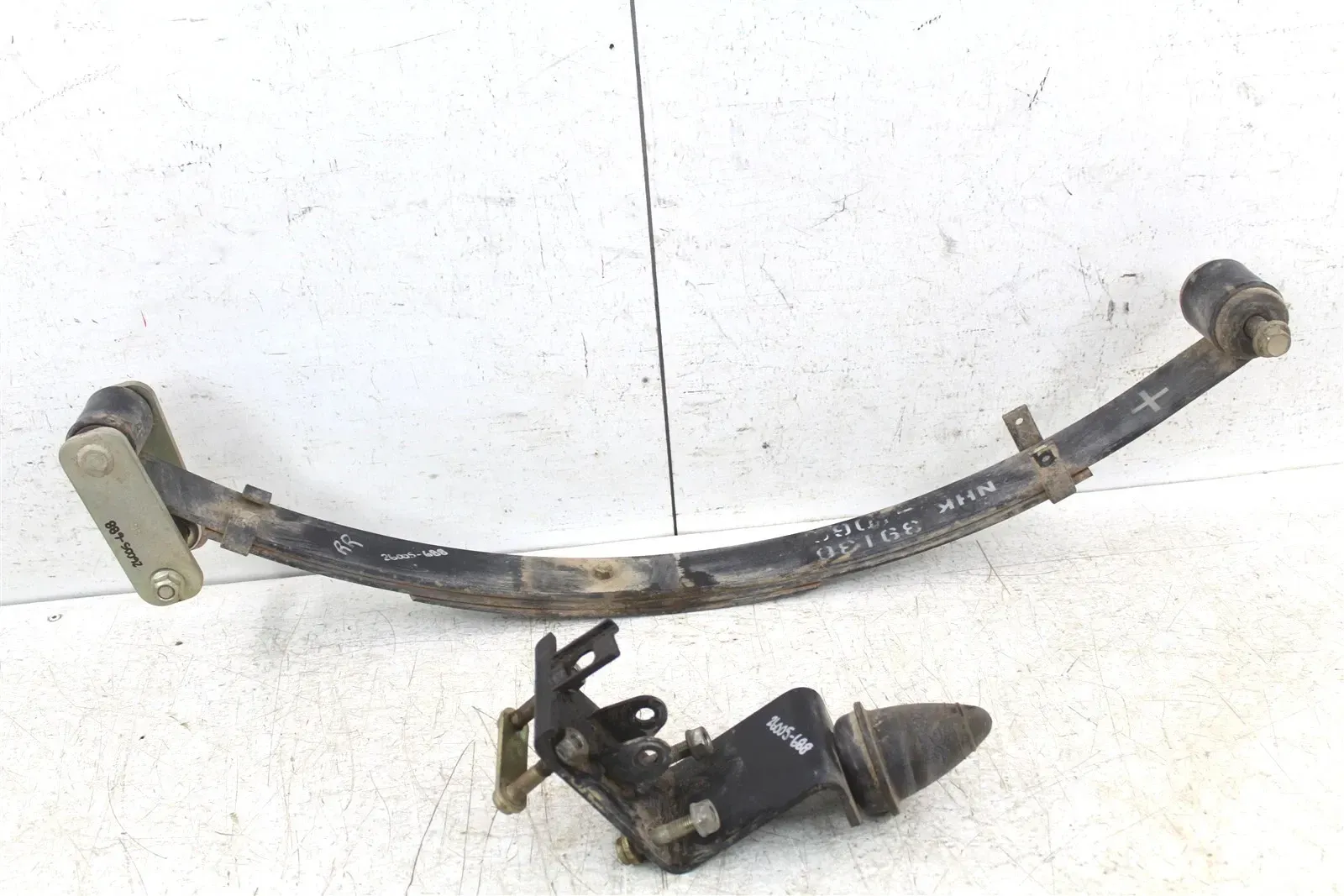 2002 Kawasaki Mule 2510 Diesel 4x4 Rear Right Leaf Spring Assembly w/ Bump Stop