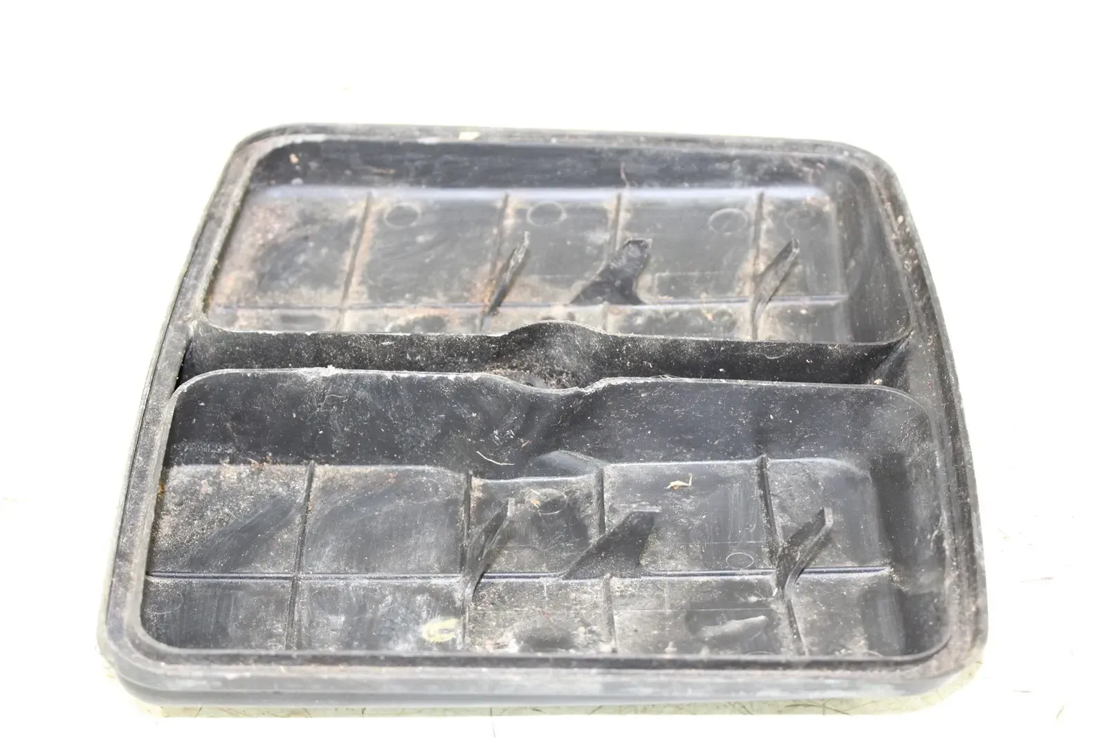 2001 Yamaha Breeze 125 Air Intake Housing Lid Cover Plastic