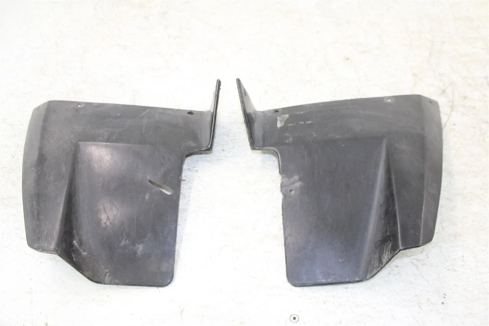 1985 Yamaha Moto 4 200 Heel Guard Plastics Guards Set