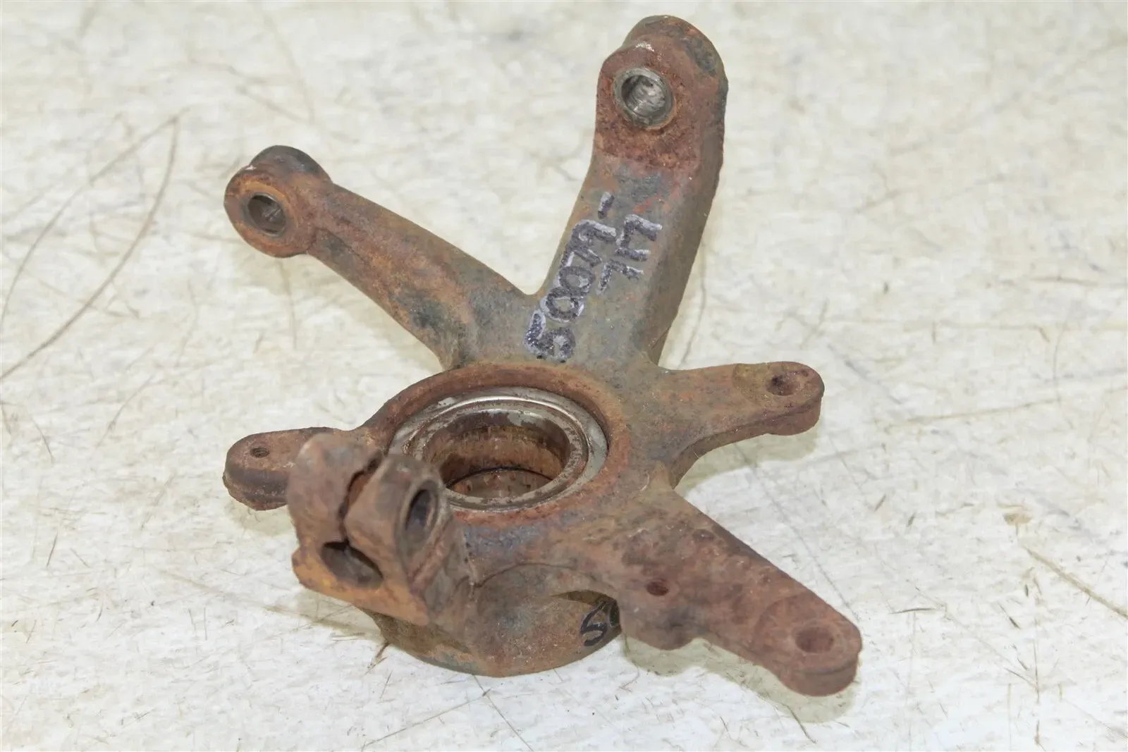 2003 Yamaha Grizzly 660 4x4 Front Left Spindle Knuckle