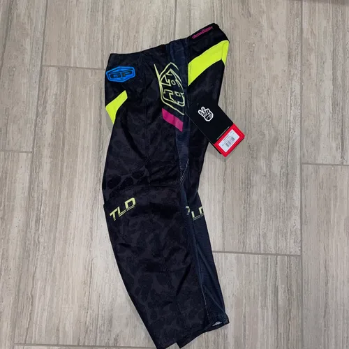 Youth Troy Lee Designs Pants Only - Size 28