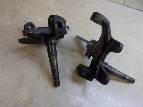 Suzuki LT500 Quadzilla Front Wheel Spindle Set   LT 500 R   1989 #2