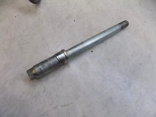 Honda XR650R R Front Wheel Axle Bolt  XR 650R R 2000 LOW! Hours