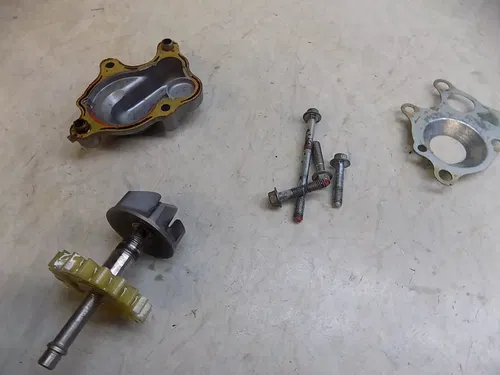Honda CR500 Waterpump w/ Impellor   CR 500 1997