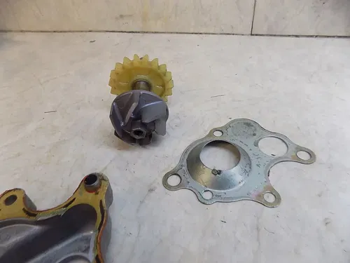 Honda CR500 Waterpump w/ Impellor   CR 500 1997