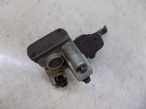 Honda CR250 Front Brake Cylinder   CR 250 2002