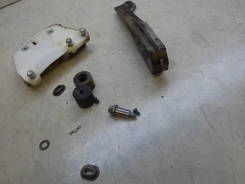 Honda XR400 Chain Slider guide roller Set   XR 400 2000 low hours!