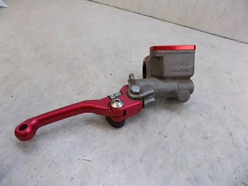 Honda CR500 Front Brake Cylinder w/ Aftermarket reversible lever    CR 500 1998