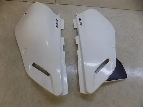 Suzuki DR650SE Side Number Plates Panels Plastics DR 650 se 650se 2025 NEW #2