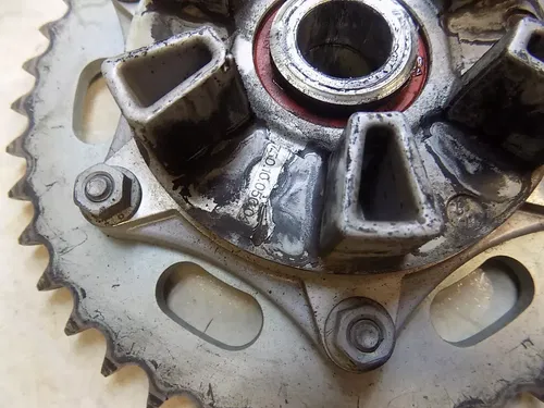 KTM 690 Enduro Rear Wheel Cush Drive Hub   2013