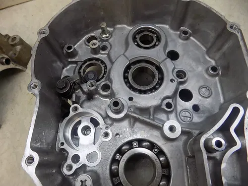 Suzuki LTZ400 Engine Cases left right Matched set    LTZ 400