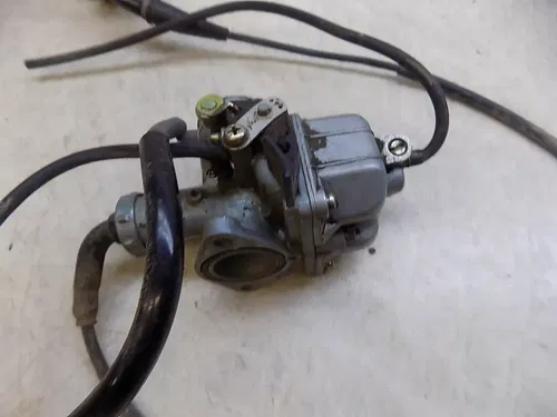 Honda XR100 CRF 100 Carburetor w/ Throttle   XR 2003