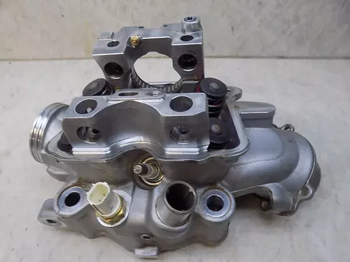 KTM 450XCF Engine Head w/ Valves / Timing chain   450 XCF 2022 low hours